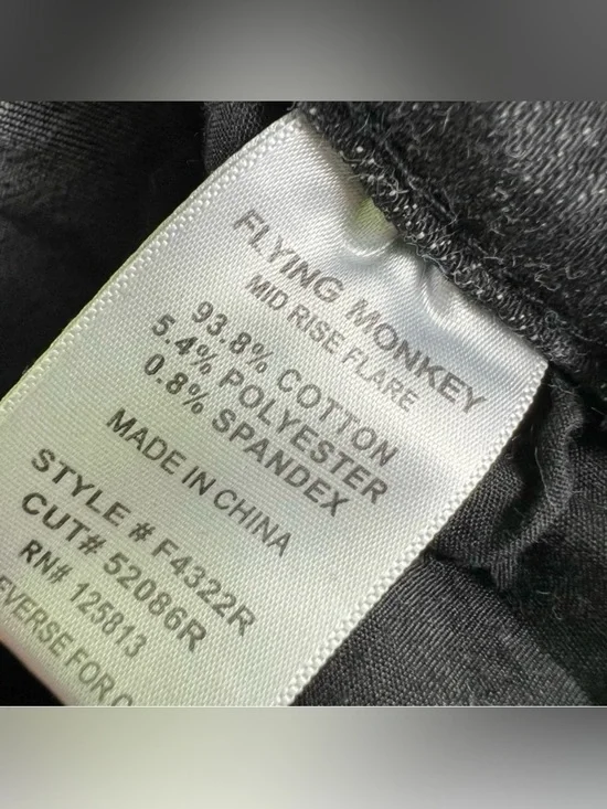 FLYING MONKEY - MID-RISE FLARE W/ EXPOSED BUTTON FLY & SLIT size 24 - Picture 7 of 10